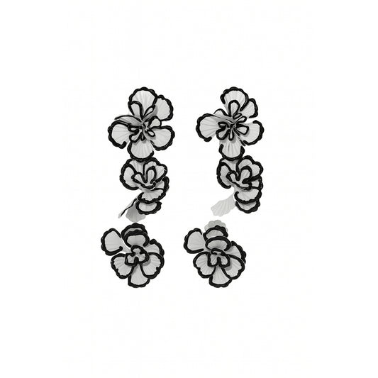 Siyah Beyaz Çiçek Formlu Üçlü Küpe