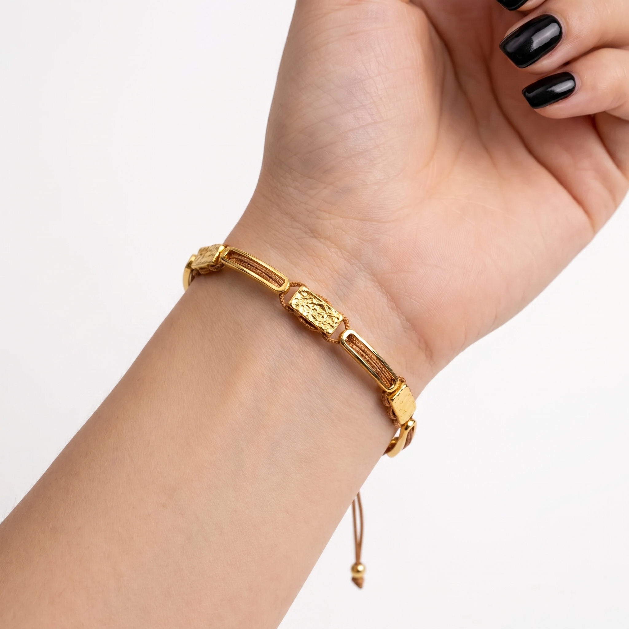 Karma Brown İpli Gold Bileklik